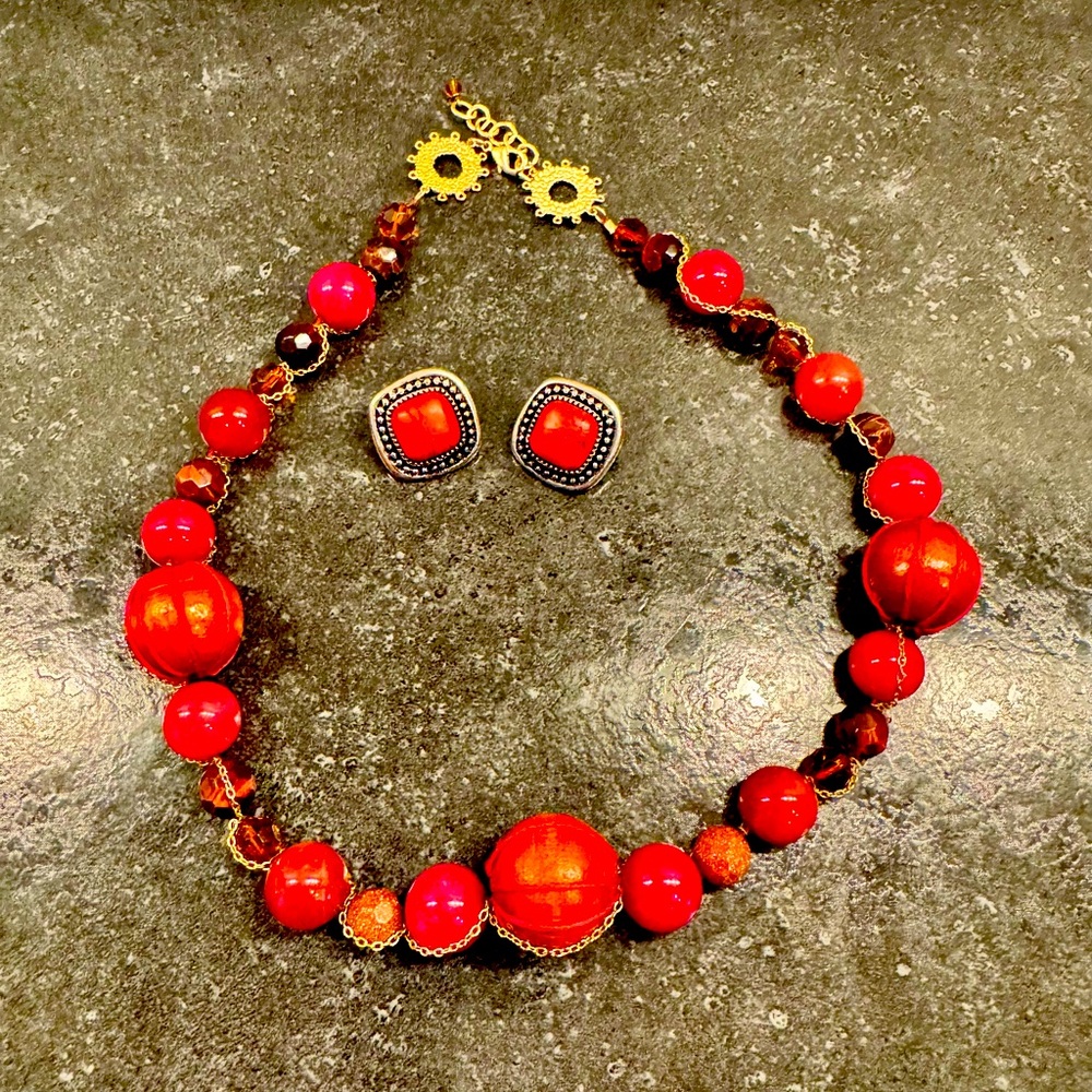 Fun red beaded necklace (vintage), with earrings